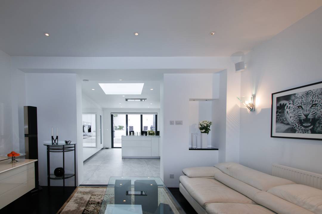 Designer Freehold Cottage near Putney Heath | Poggenpohl Kitchen | Private Garden | Loft Space