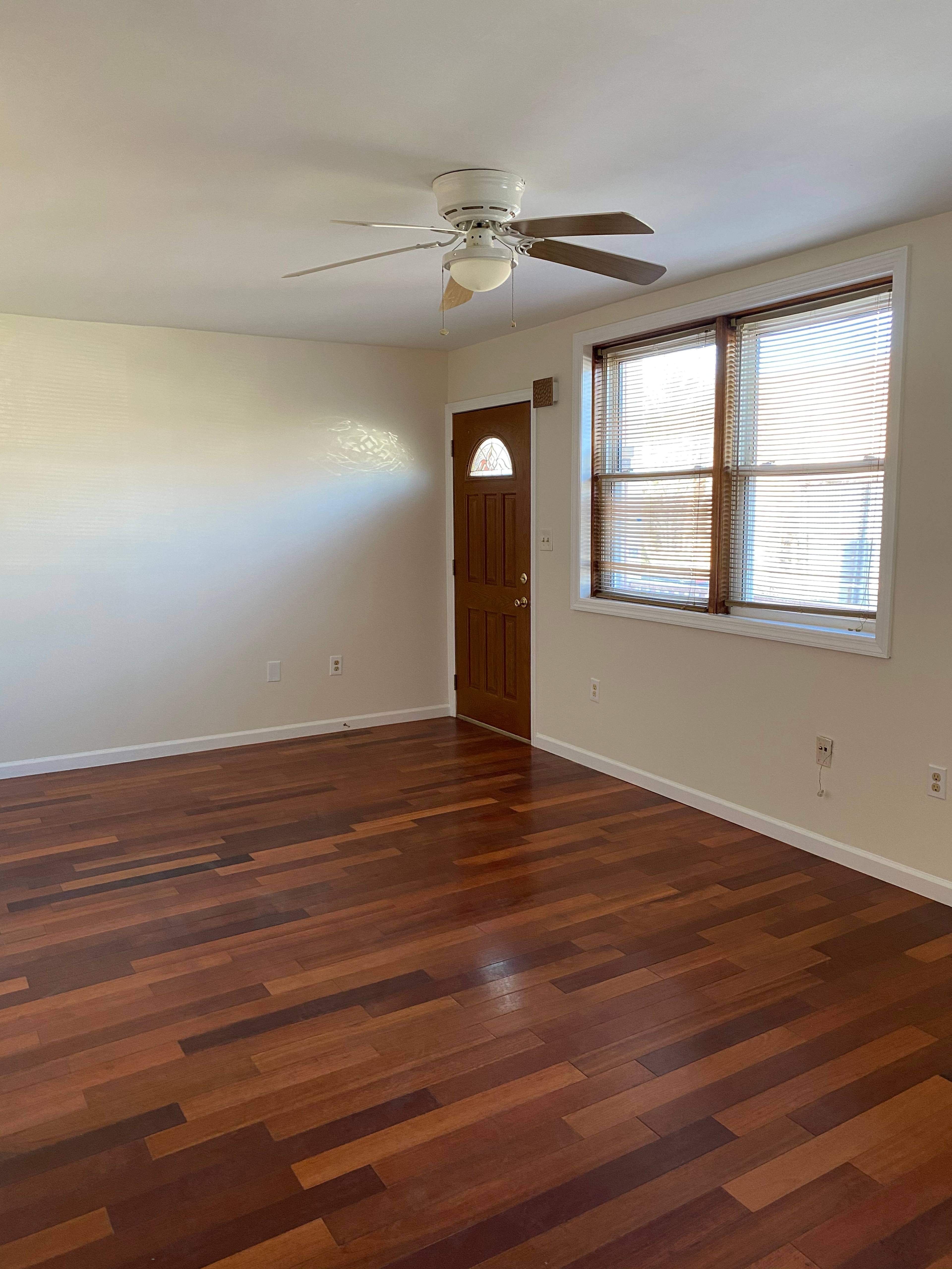 Spacious Apartment for Rent!