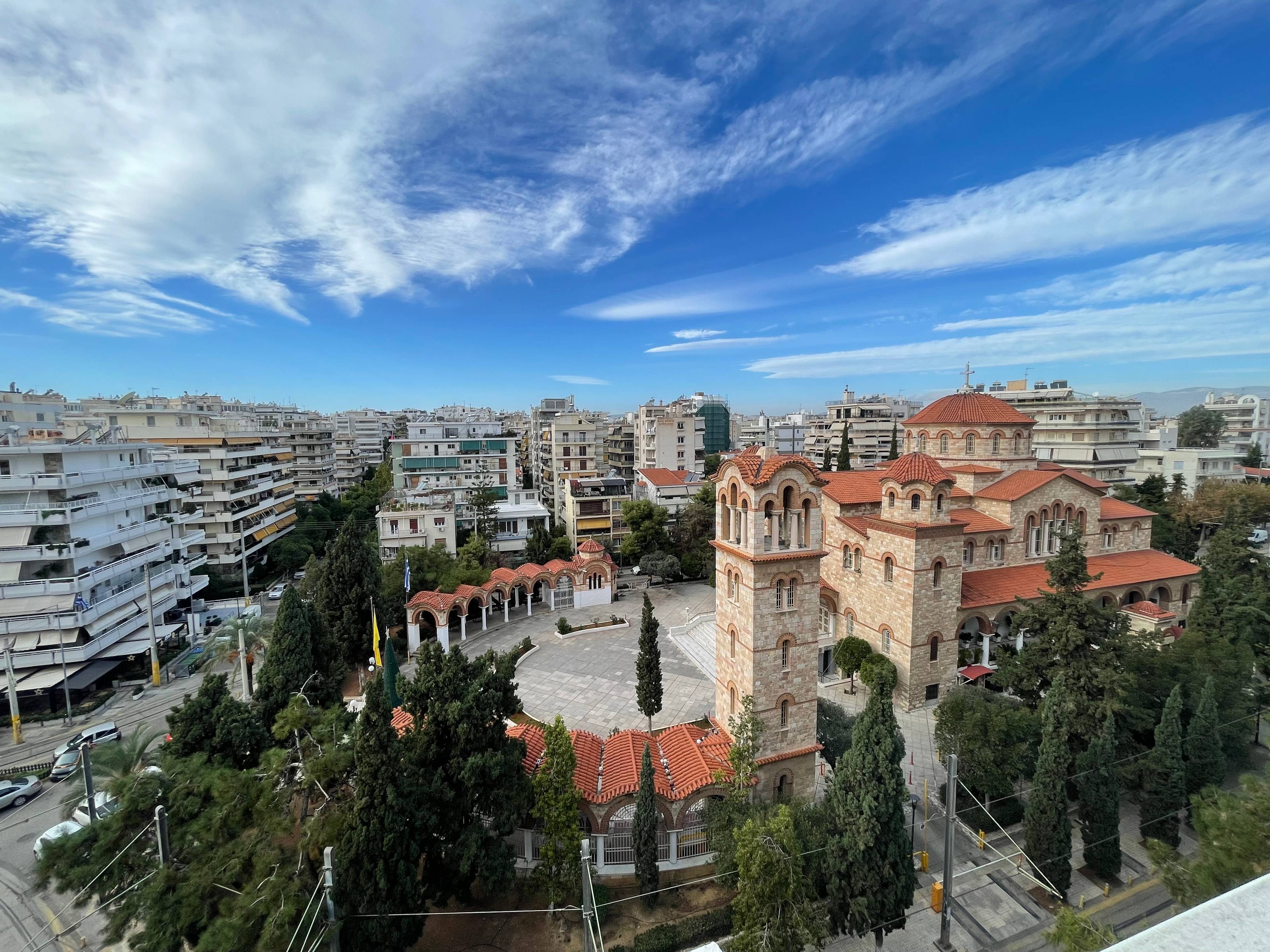 Corner Penthouse 7th floor, with beautiful views of a square in Palio Faliro