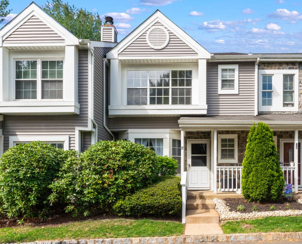 Commuter's Dream Townhome