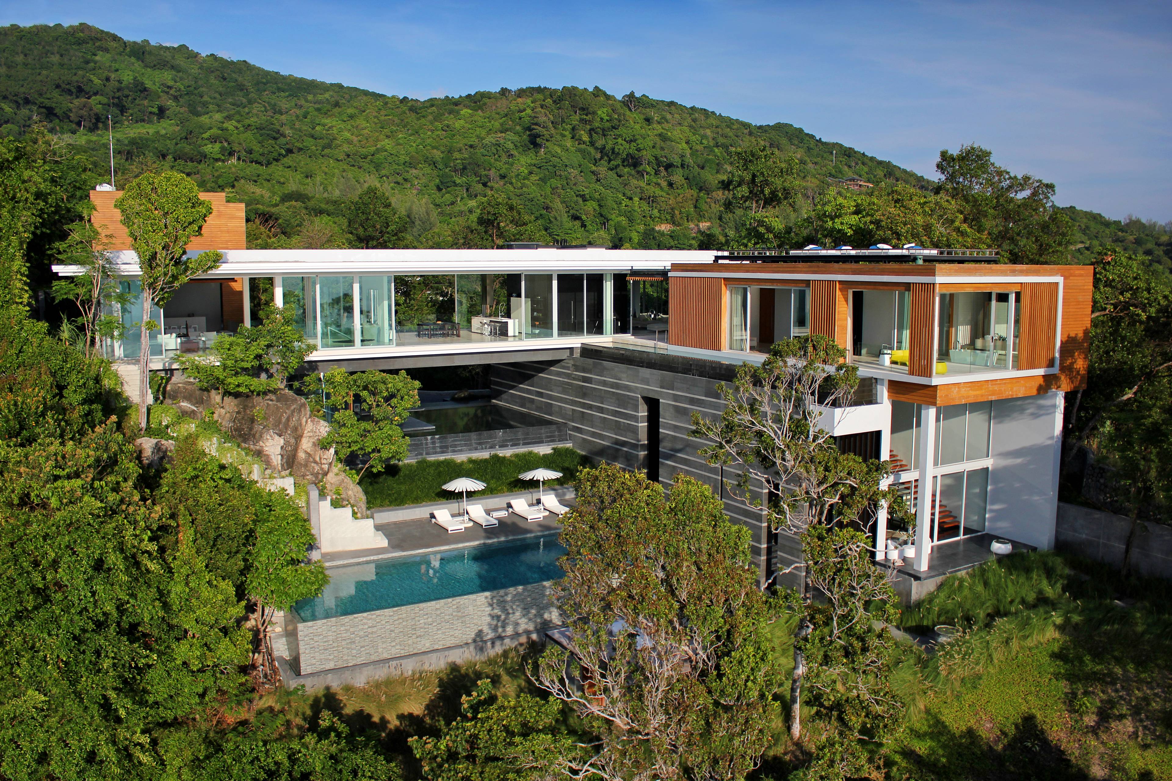 The Pinnacle of Modern Phuket Oceanfront Villas