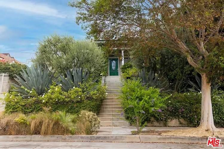 Charming 3BR Retreat with Pool in Historic Angelino Heights