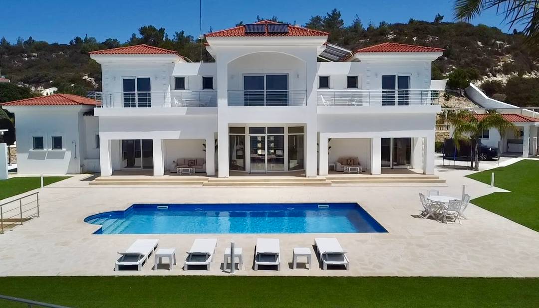 Panoramic Sea View Mansion with Heated Magnesium Pool & Ultimate Privacy in Peyia, Cyprus