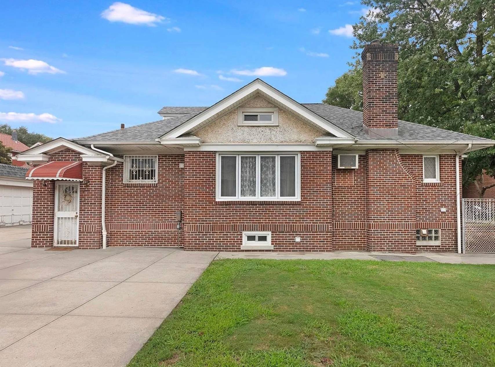 Single Family Home with Private Pool, 88-48 78th Avenue, Glendale, NY, 11385
