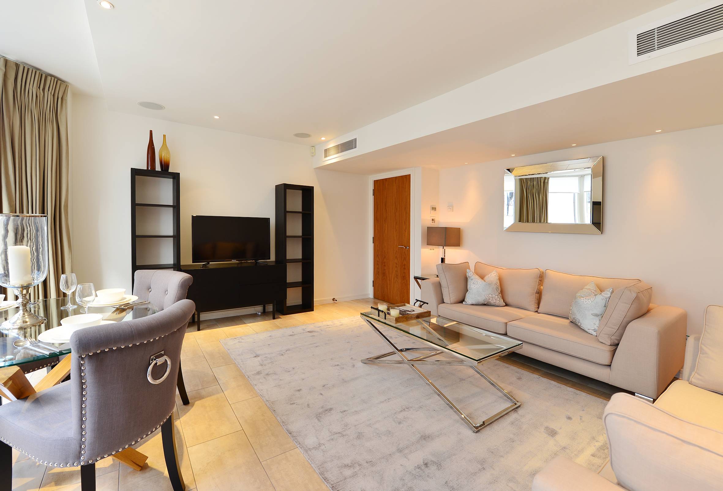 Luxury 2 bedroom apartment in Kensington, Imperial House
