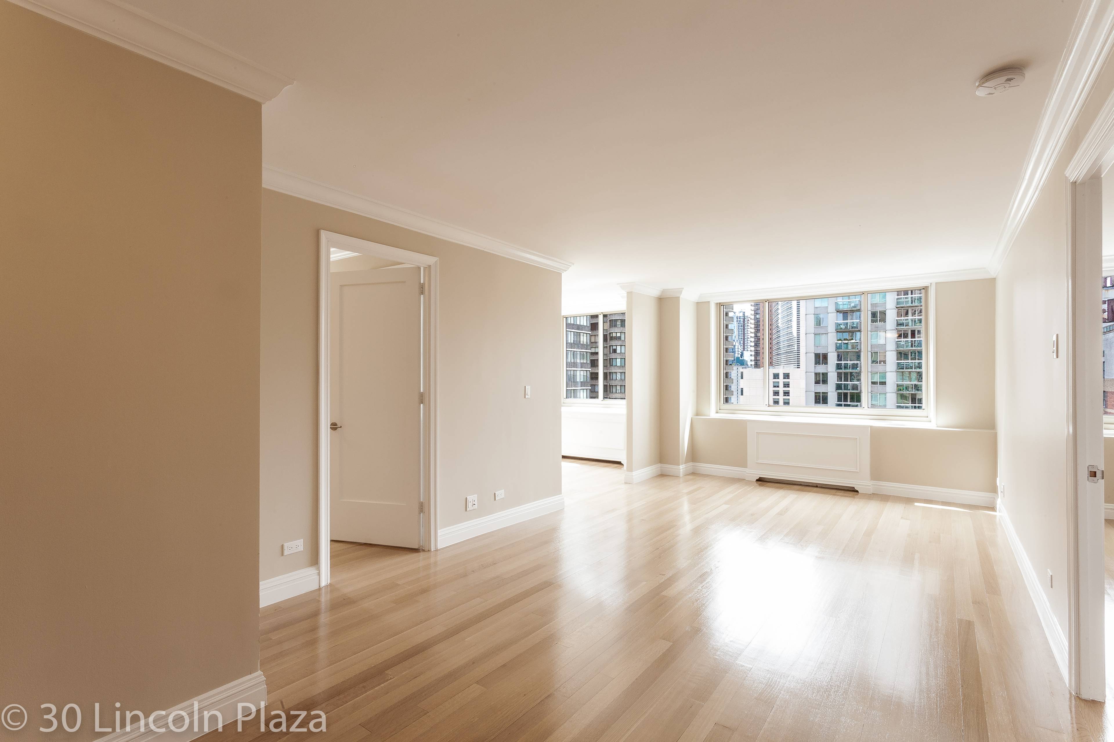 Upper Westside 2 Bedroom  2 Bathroom, Full Service Luxury Building, Washer and Dryer, Health Club, Roof Deck, Pool, No Fee