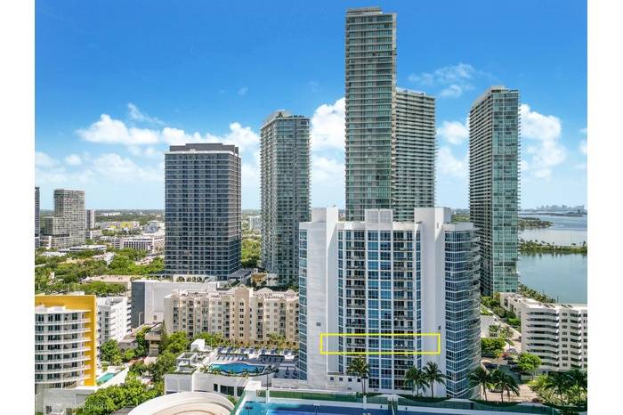 Miami Waterfront Residence | 2 beds, 2 Baths| 1007 Sf | 1 Garage |Fully Renovated| Ocean Views |