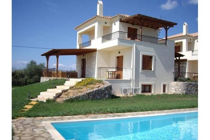 Villa with pool in Porto Heli.