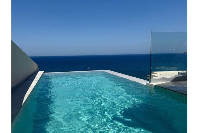 Hotel investment in crete-Chania beach resort & spa/Crete