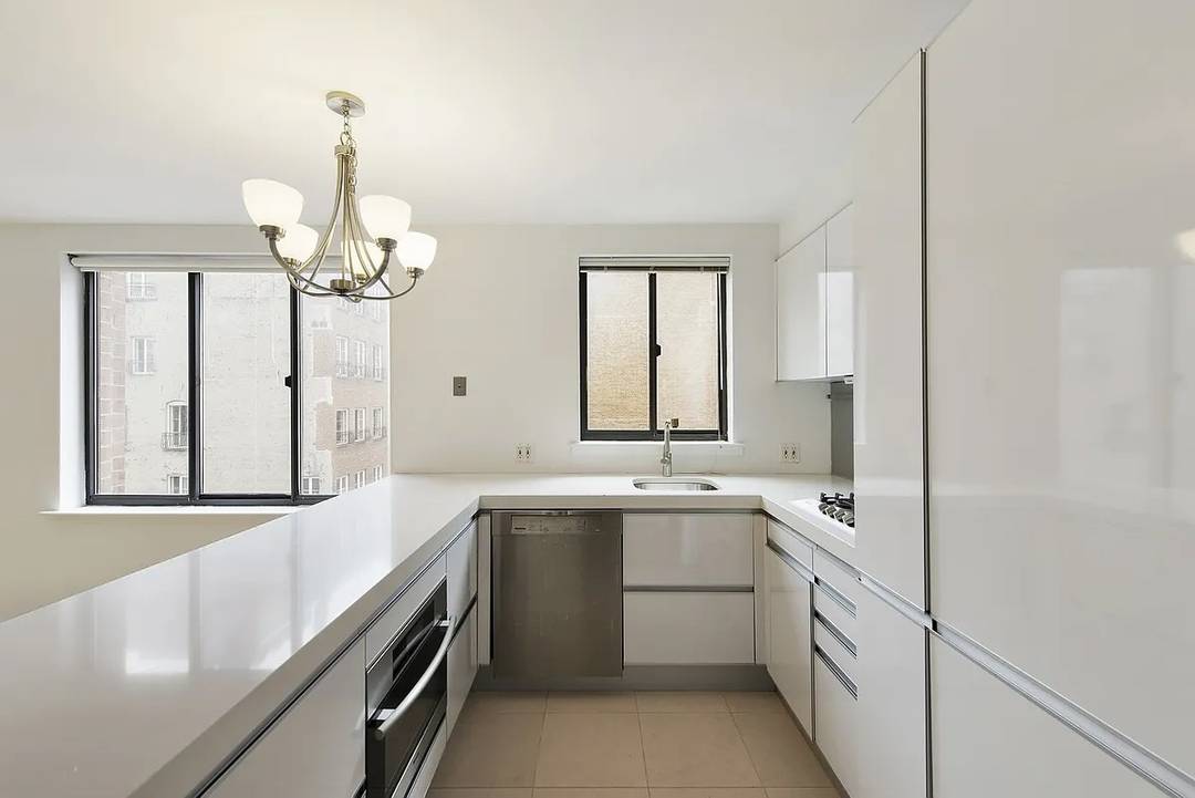 NO FEE Bright 1 Bedroom Rental in NoLita/Little Italy