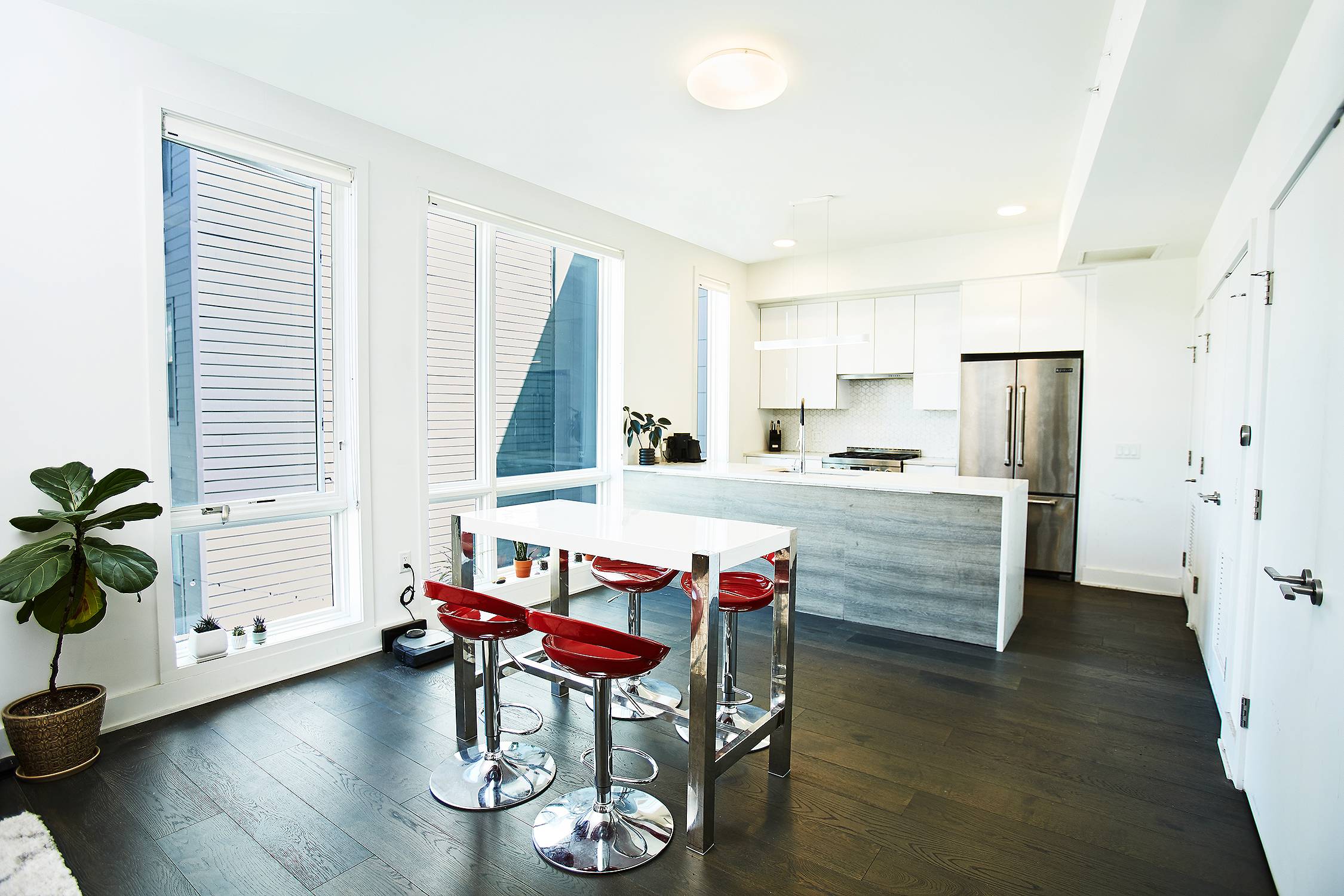 Live the life you desire! Over-sized one bed with luxury finishes! Low HOA and Tax!