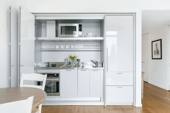 Spacious One Bedroom in Prime Midtown Location