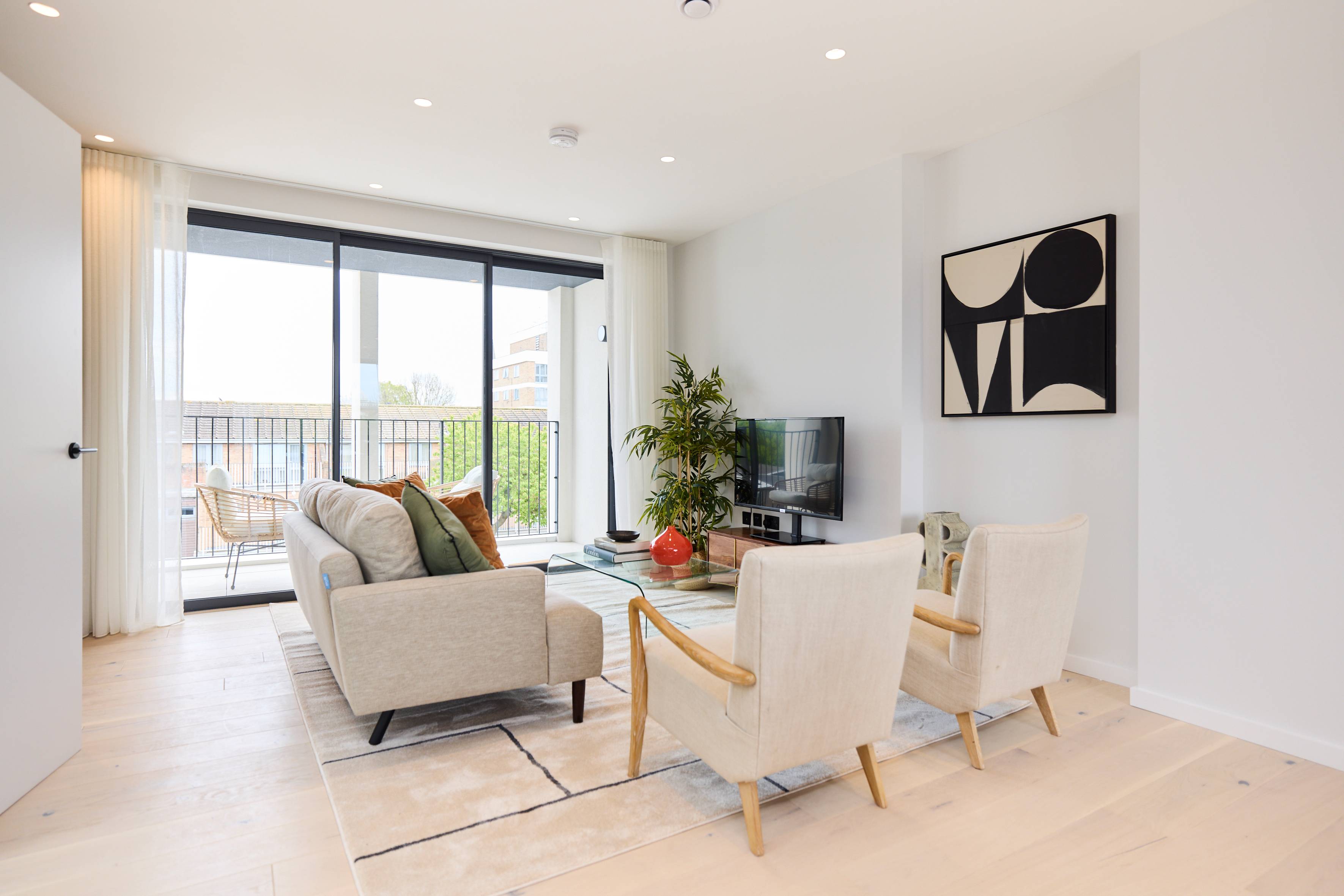 Brand-New Contemporary Three-Bedroom Duplex Apartment in fantastic North West London neighbourhood