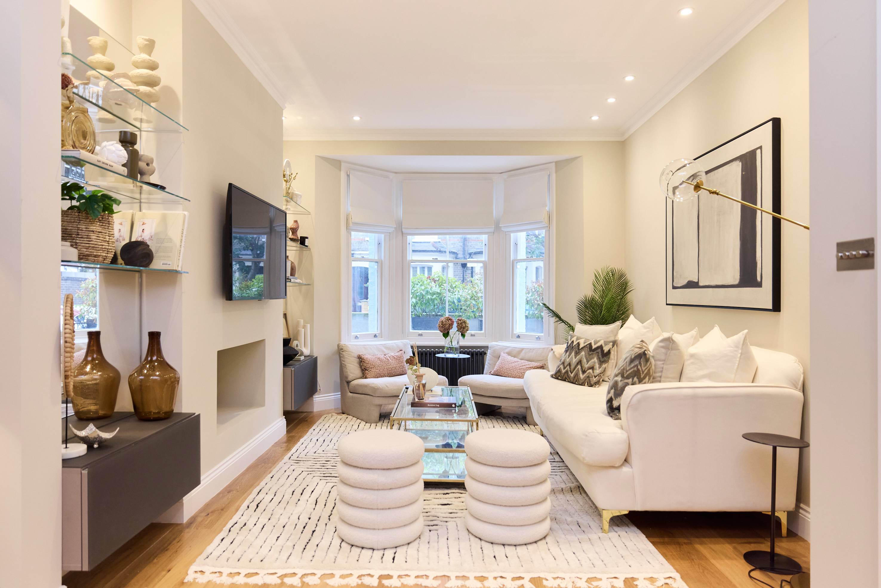 Elegant 5-Bedroom Victorian Home with Private Garden in Notting Hill