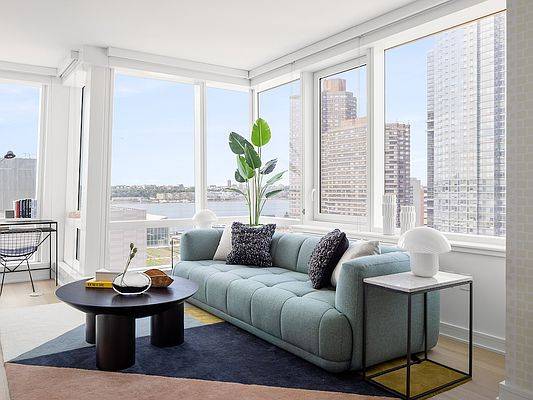 Spectacular Views from this 2 Bed Hells Kitchen Apartment