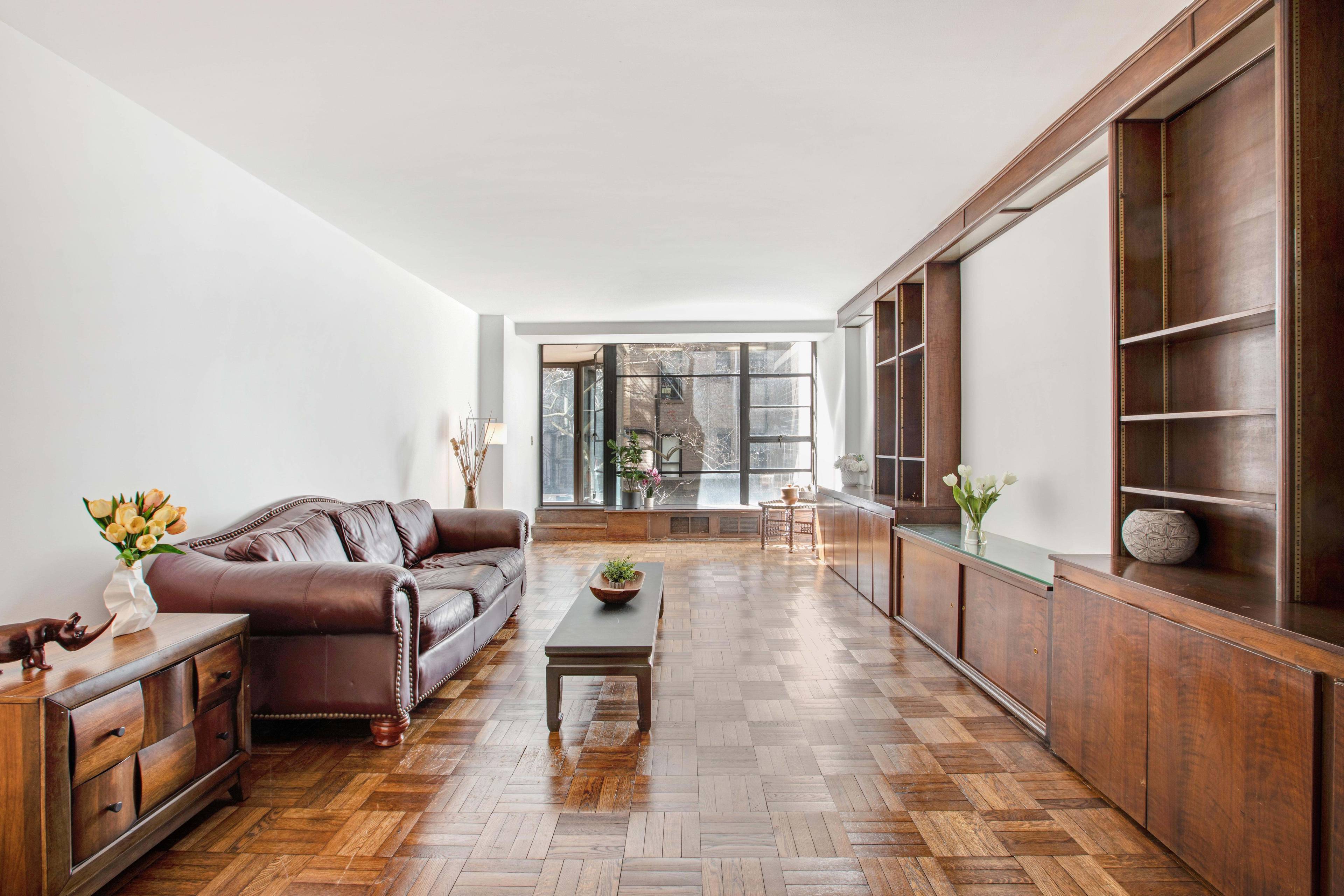 $1.85M - Greenwich Village Opportunity Massive 2 bedroom, convertible 3  - Bring your Architect