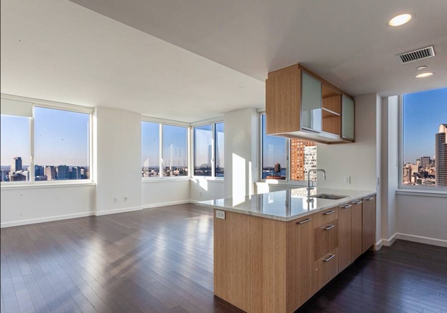Gorgeous Corner 3 BR and 3BA in Battery Park City