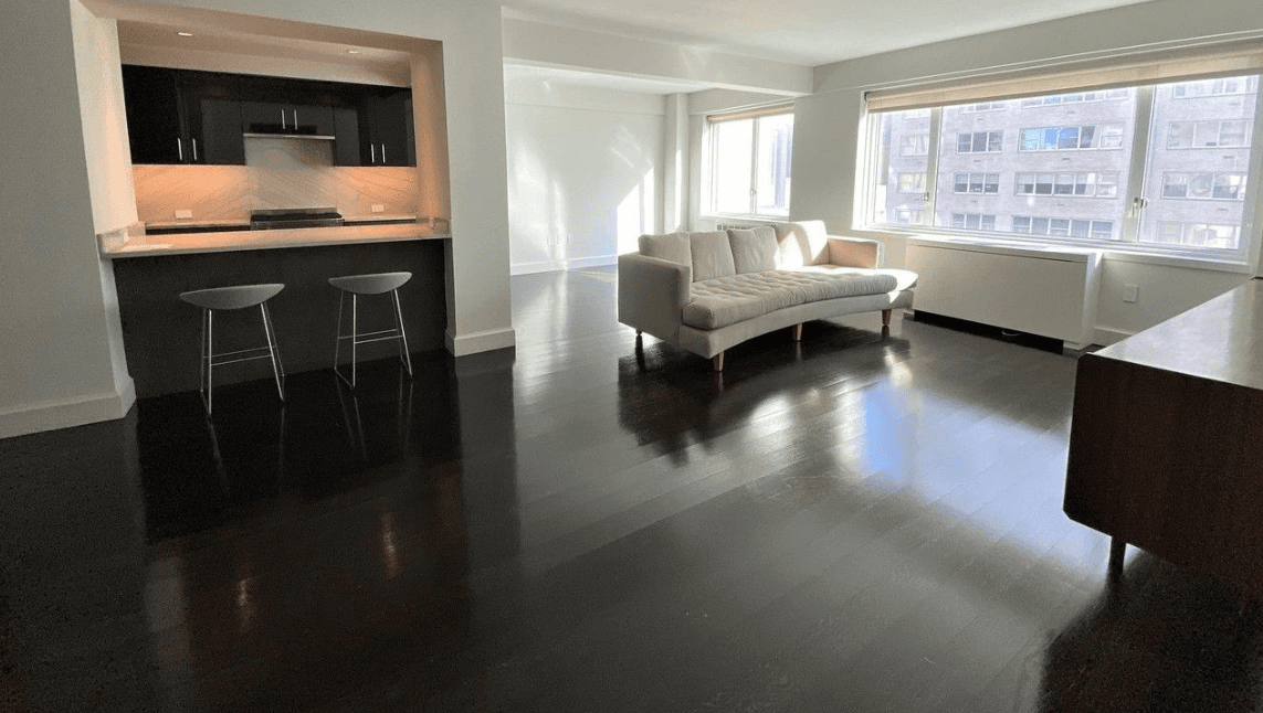 2 BEDROOM RESIDENCE ON THE UPPER EAST SIDE PACKED FULL OF AMENITIES - NO FEE!