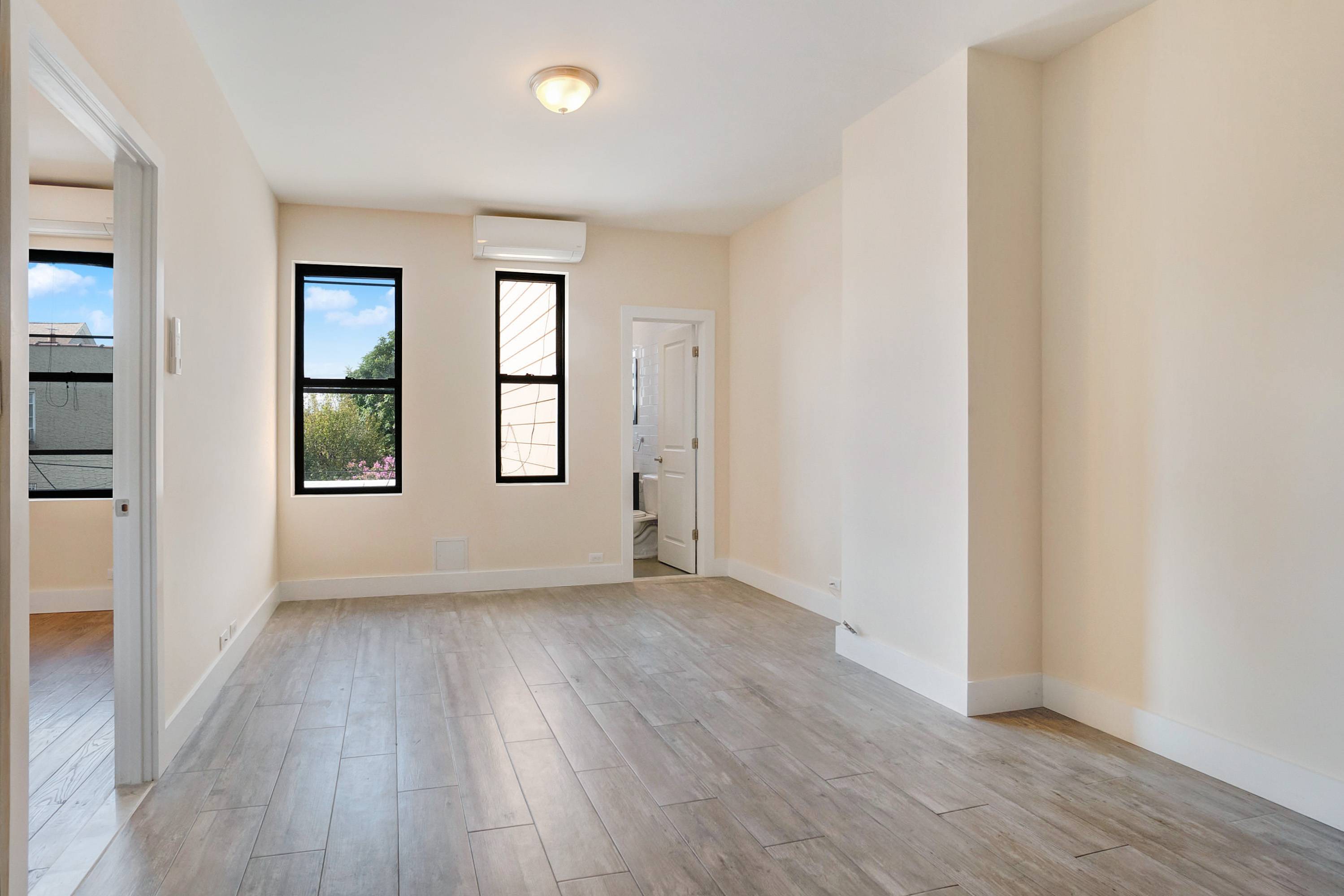 Astoria/LIC:Astoria: NO FEE! Gut Renovated Full Floor 3 Bedroom 2 Bathroom