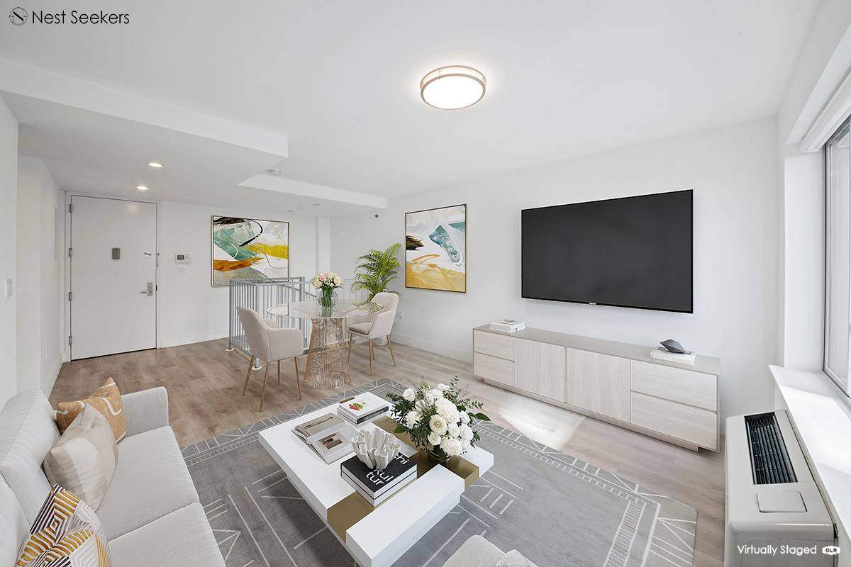 LIC WATERFRONT 3 BED/2 BATH DUPLEX FULL SERVICE, LUXURY CONDOMINIUM!