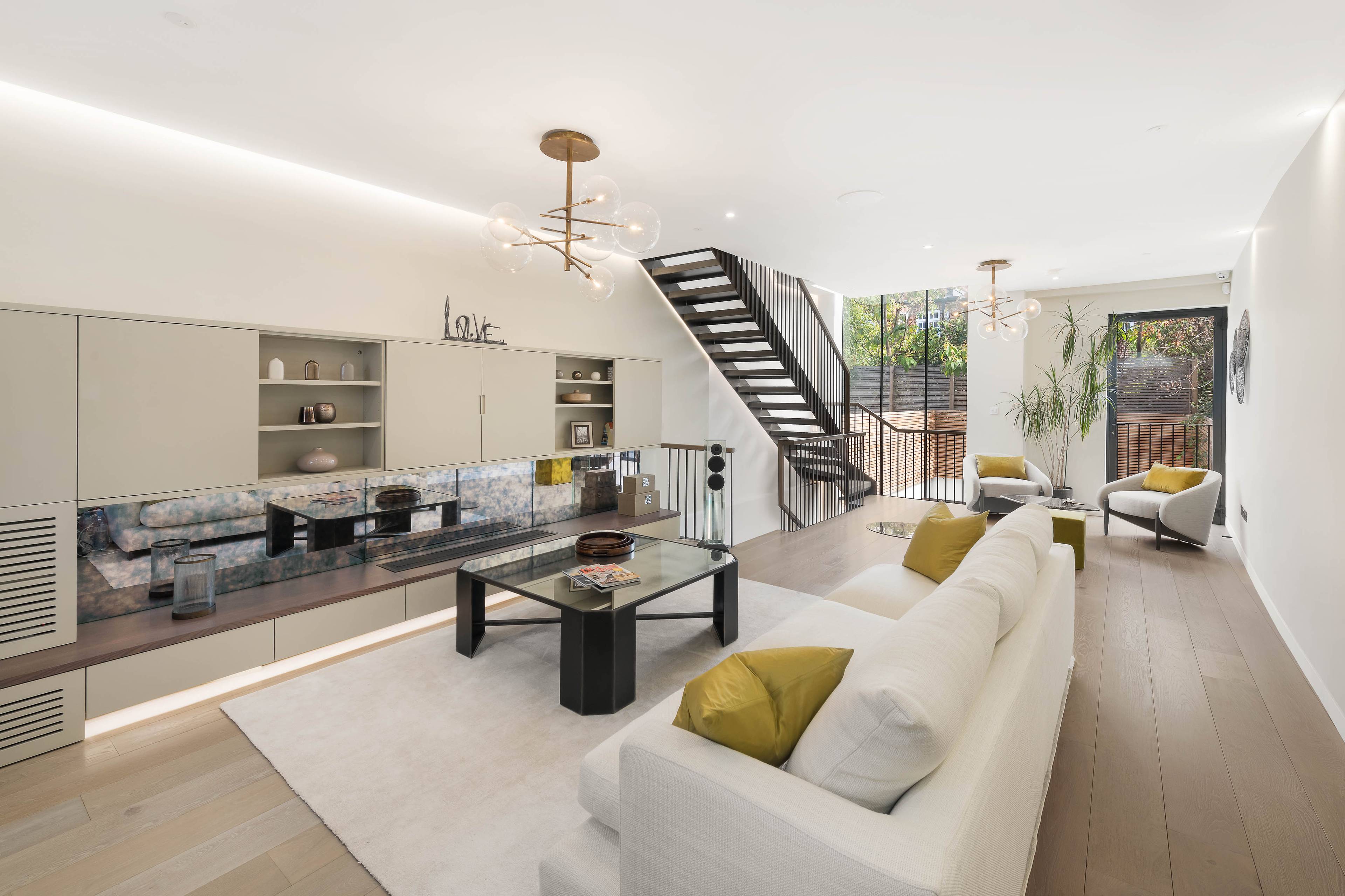 The fractional ownership property, which comes fully furnished and professionally decorated, is perfectly situated to take advantage of everything the city has to offer, whilst also being a luxurious haven for relaxation.