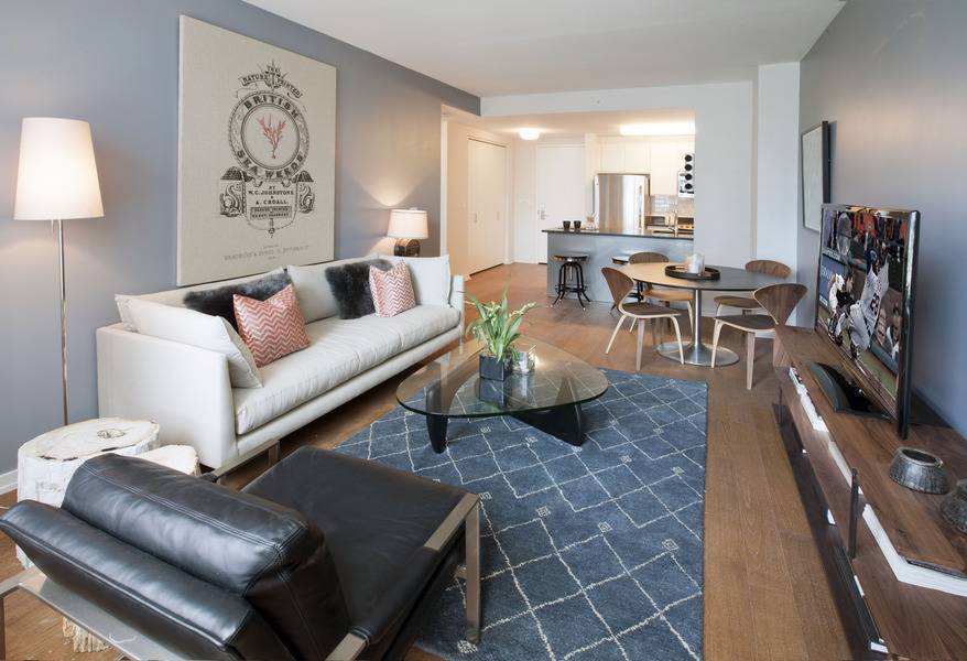 NO FEE!  LUXURY TWO BEDROOM/ONE BATHROOM APARTMENT IN LIC!!!