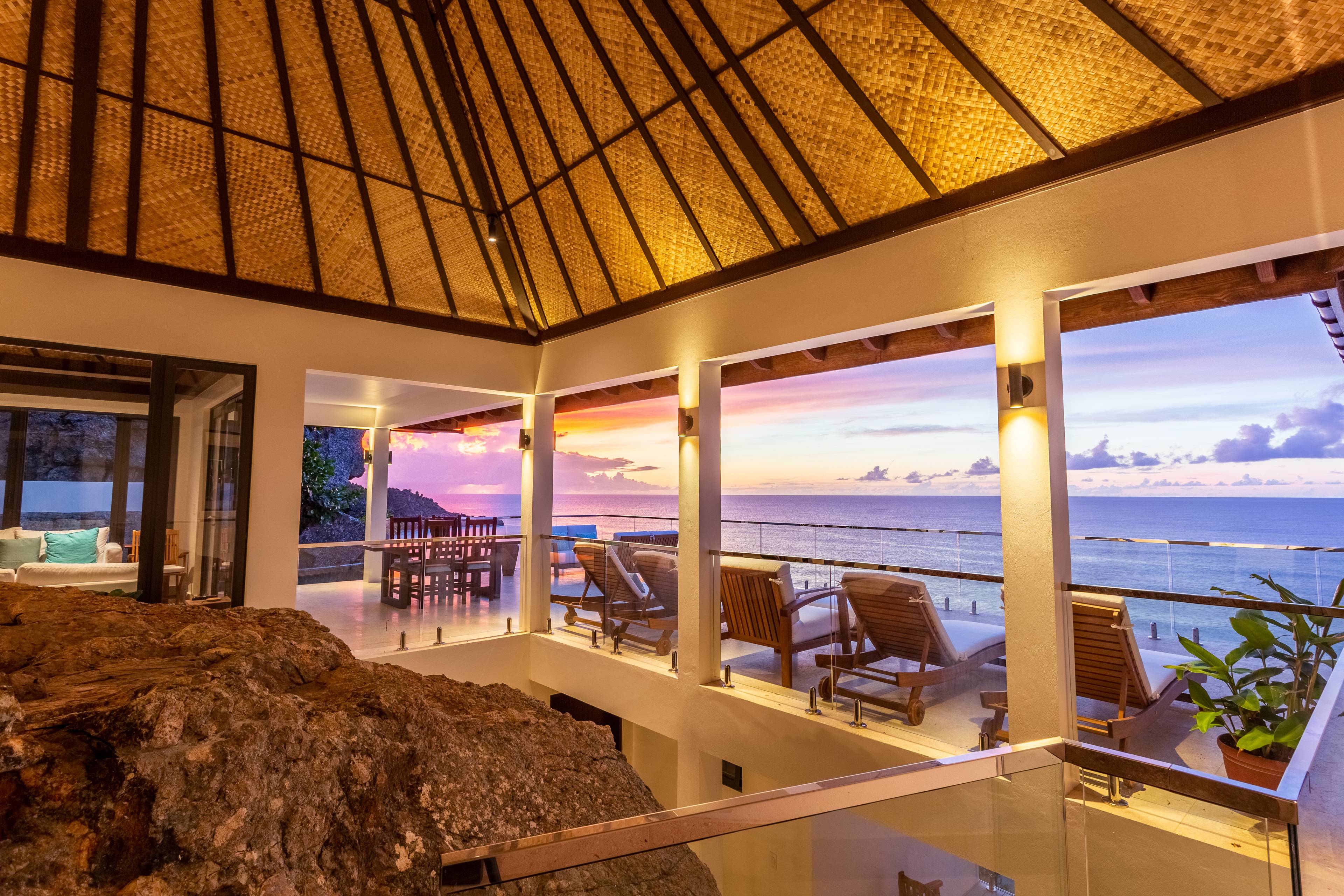 Luxury 3 Bedrooms Villa In The British Virgin Islands — Maxi & Mini Cooper