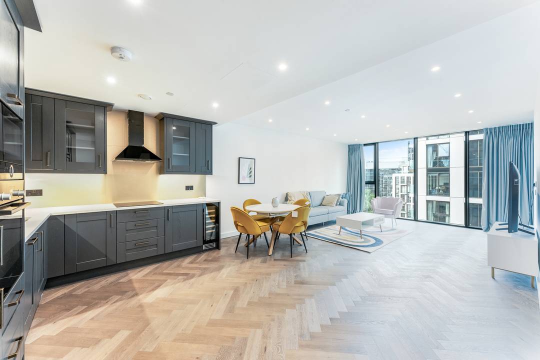 Two-Bedroom Apartment | Steps from Tower Bridge & The City | London Dock, E1W