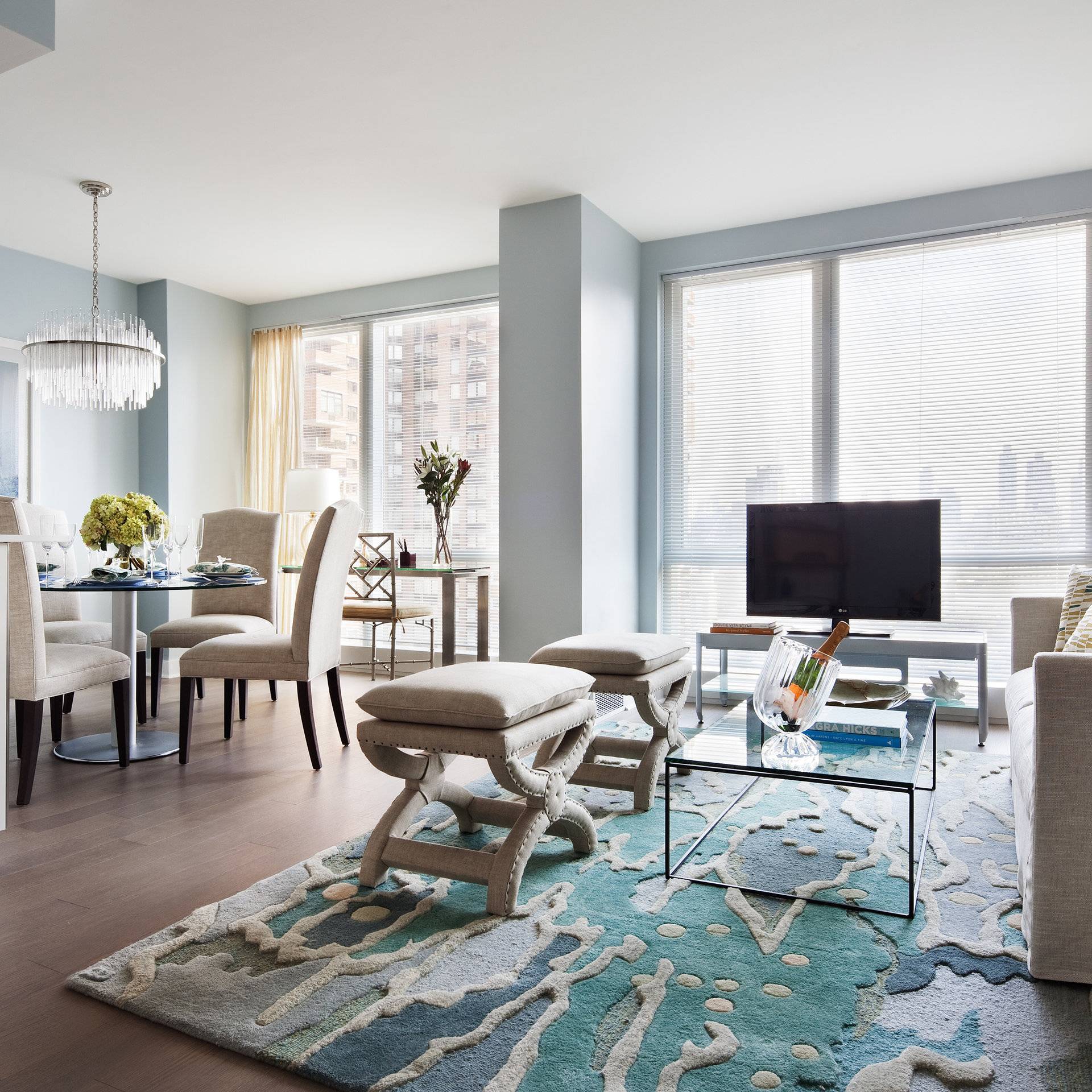 No Fee! 2 Bed/ 1.5 Bath Midtown Luxury Doorman Building