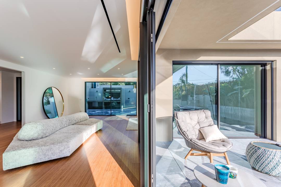 Luxury and Elegance Combined: Riviera Last Villa in Cascais