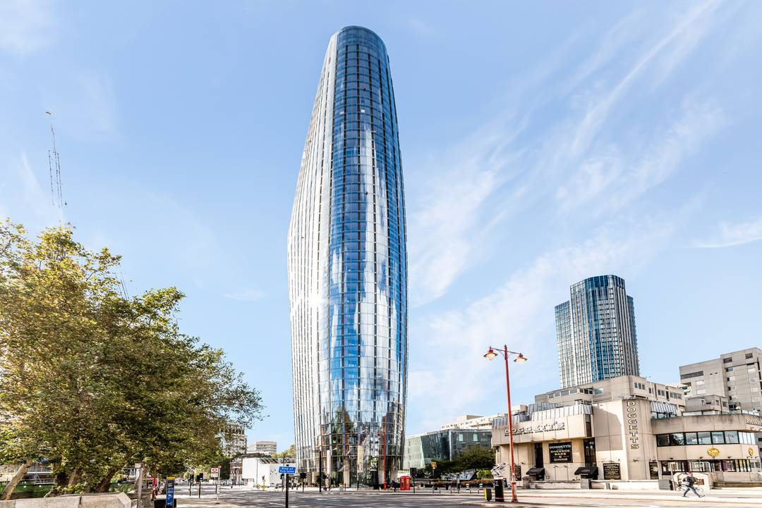 Luxury Two-Bedroom Apartment in One Blackfriars with Panoramic River Views