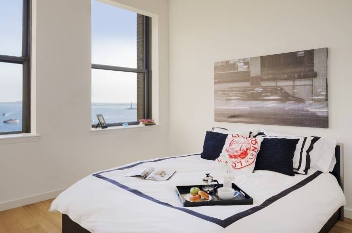 1bed/1bath, Luxury Apartment, Financial District, Battery Park, No Fee.