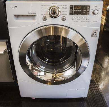 STEPS FROM N.Y.U, ASTOR PLACE,UNION SQUARE, 2  MONTH FREE RENT AND NO FEE