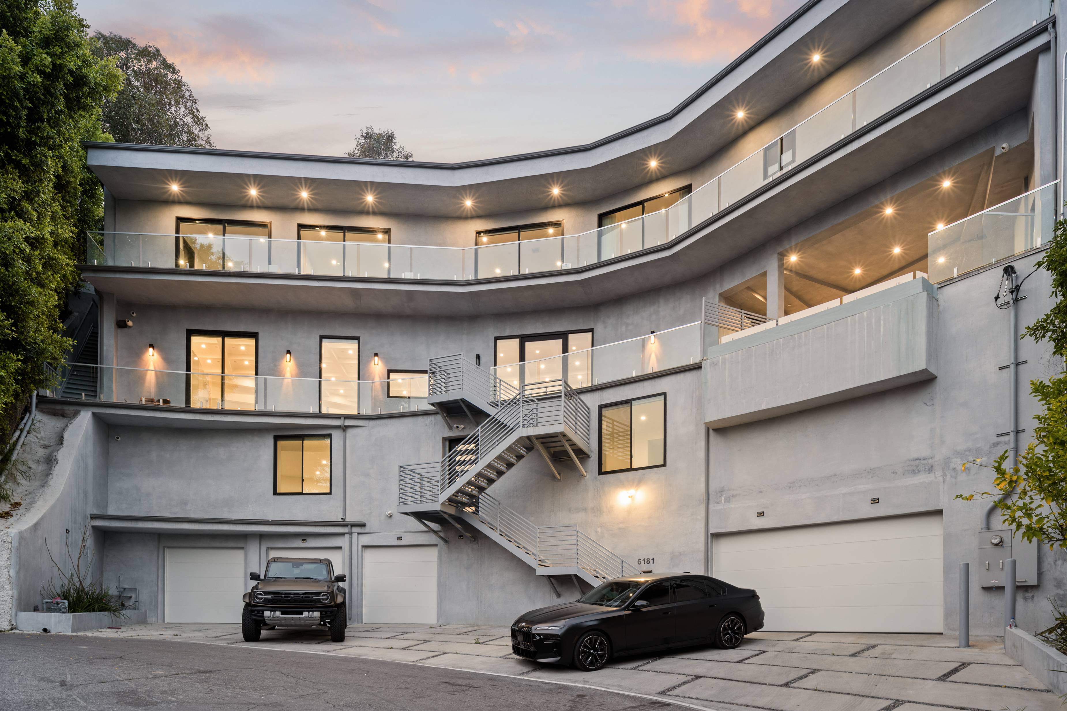 Modern Elegance in the Heart of Hollywood Hills