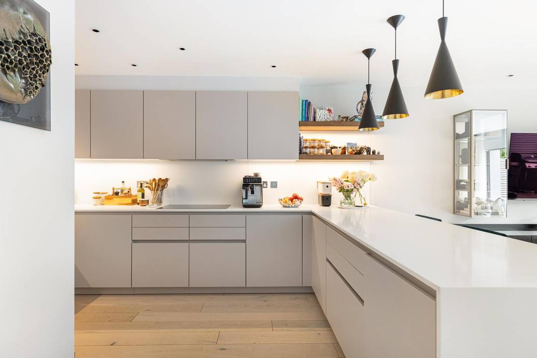 AN EXCEPTIONAL 4 BED HOUSE in the Heart of Chiswick |  2 x Reception Rooms | South Facing Garden | Roof Terrace with solar panels | Secure Underground Parking | Almost 2,000 Sq Ft