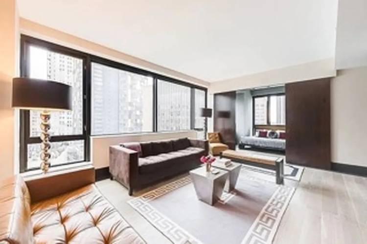 PH4G- 2 beds 2 baths Penthouse apartment featuring high ceilings, floor to ceiling windows, unobstructed SouthEastern views of the city, river and the New York Harbor.