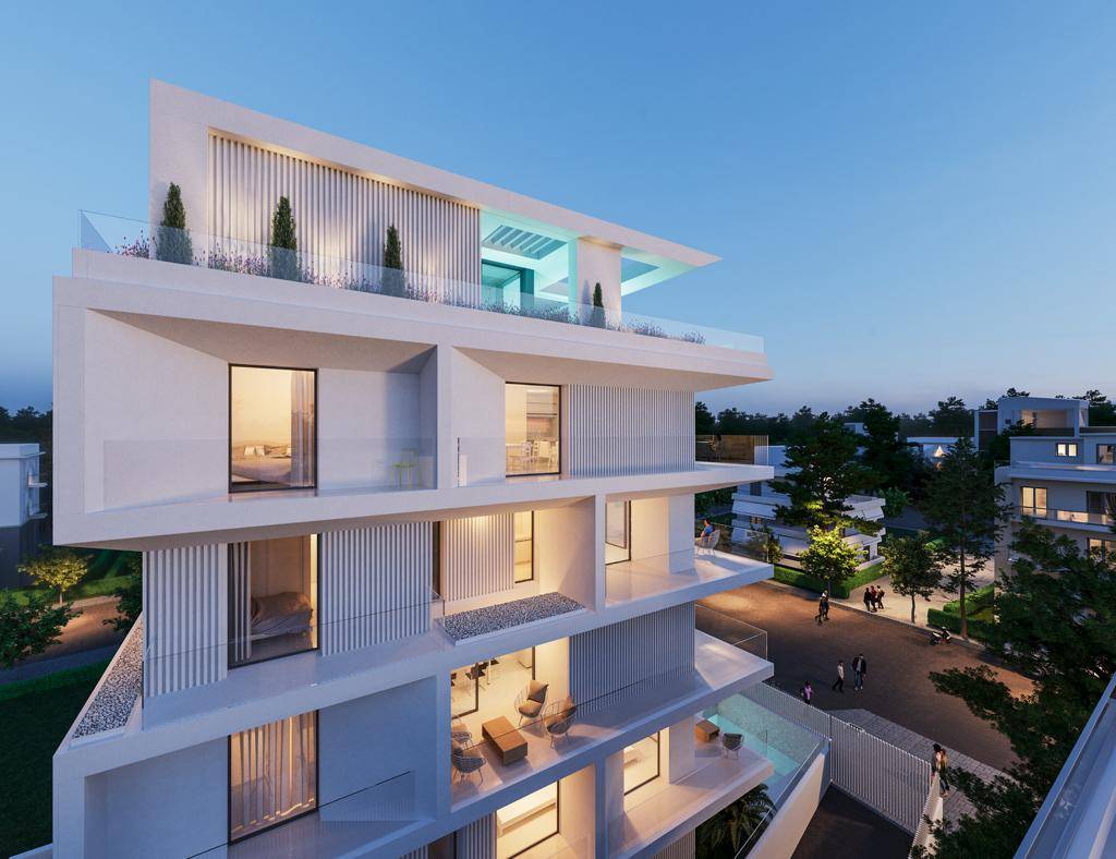 Entire Apartment Buidling in Golf, Glyfada