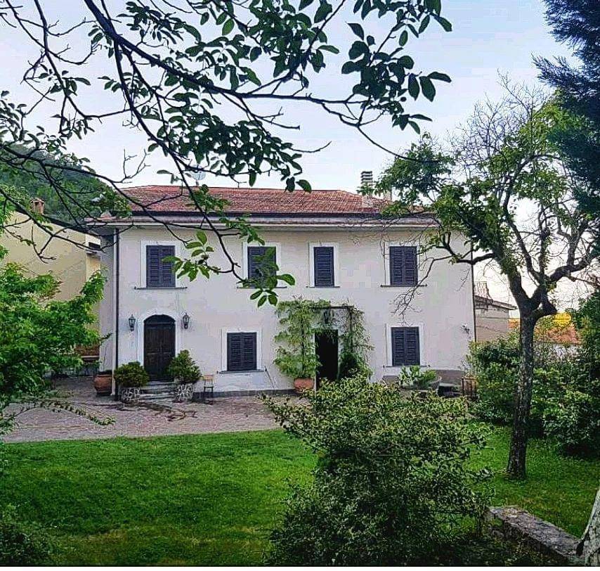 Detached villa in Roccamonfina (Caserta)