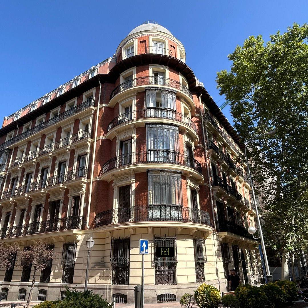 Barrio Salamanca, For sale Home in a Historic building