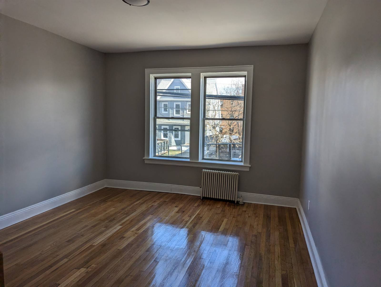 Fully renovated 1 bed in Hackensack