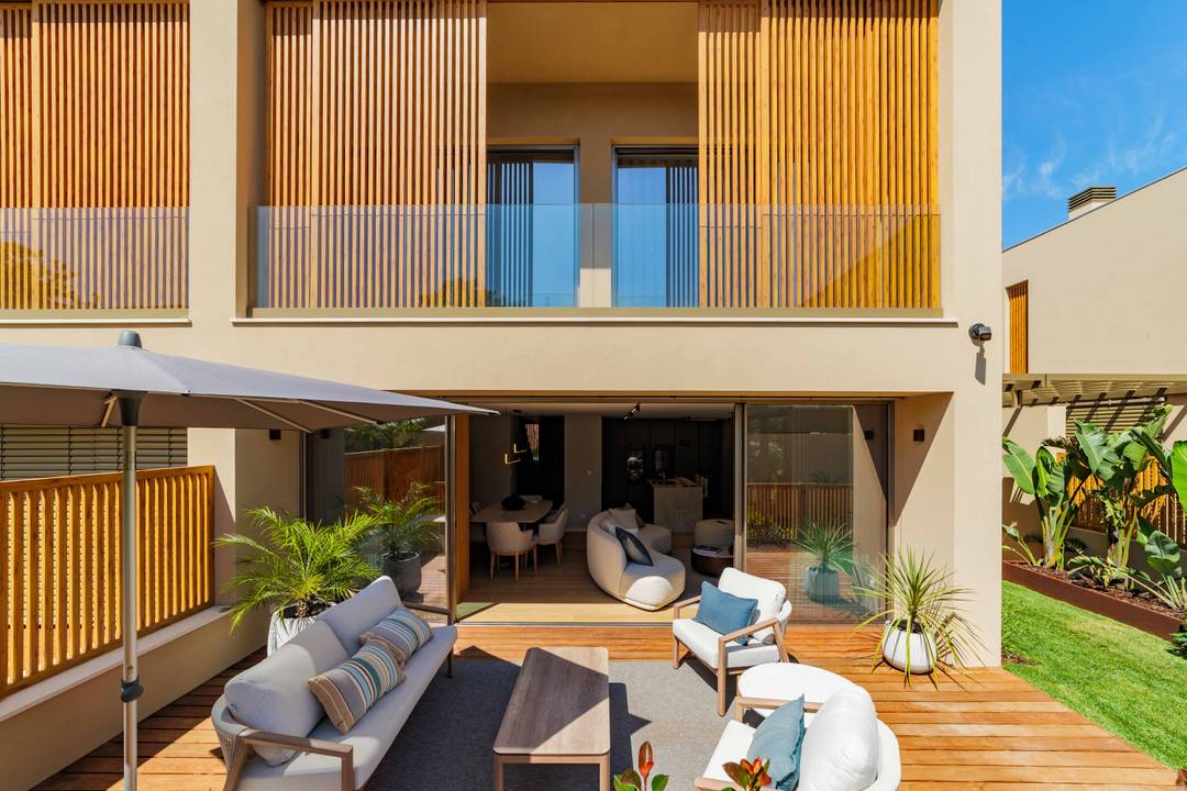 Luxury Sustainable Villa in Carcavelos