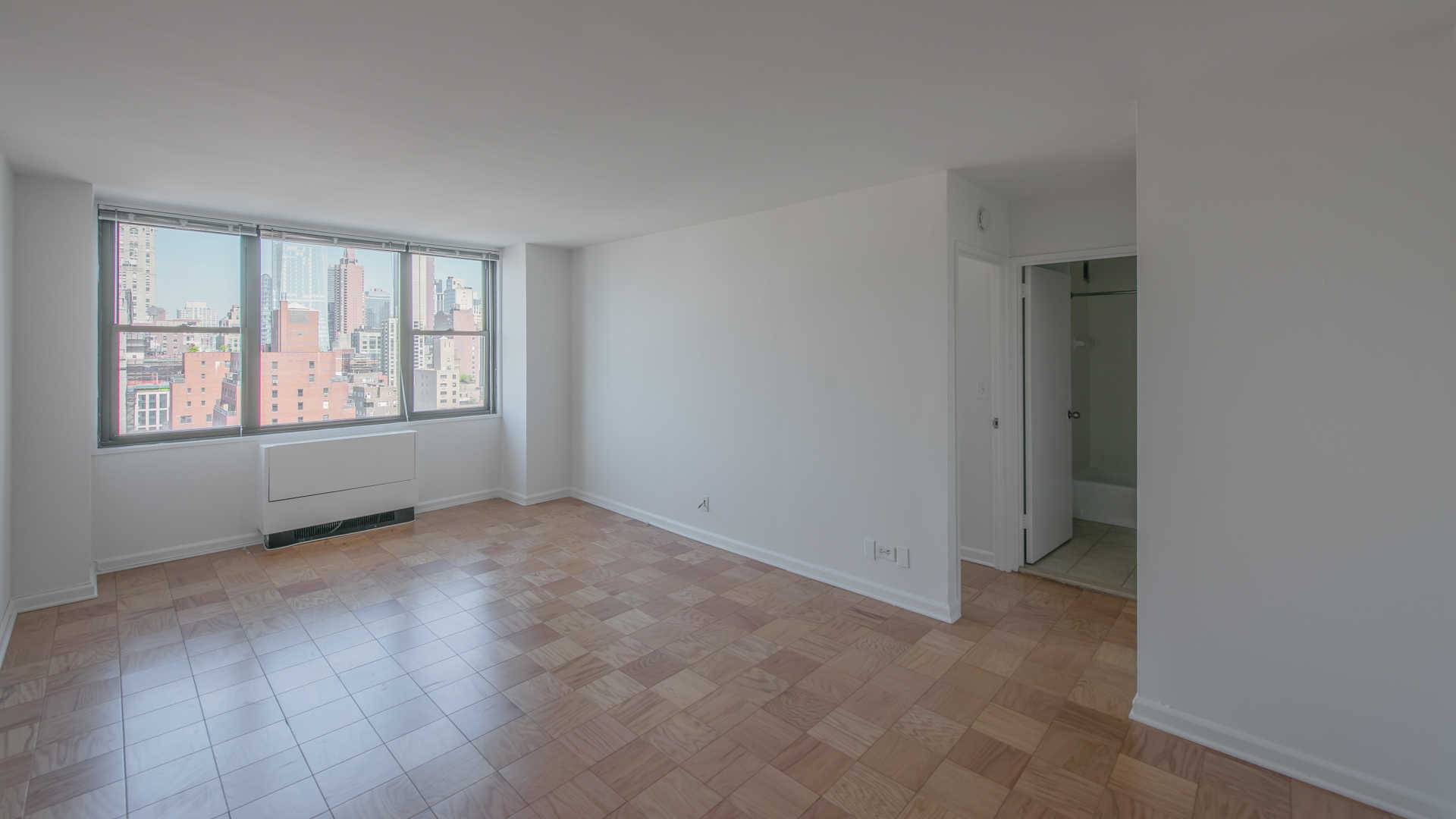 1 Bed / 1 Bath Unit in Concierge Kips Bay Building