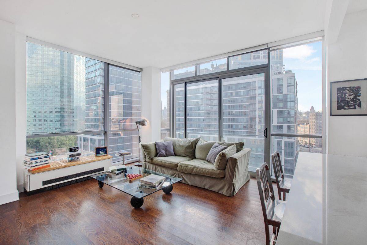 Vere Condo - 9th Floor Corner 2Bdrm - S/W/N Exposure - Court Square LIC