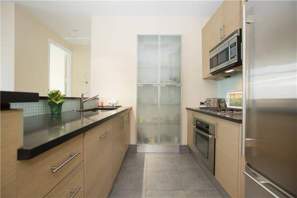 Spacious 1 Bedroom Rental in Midtown