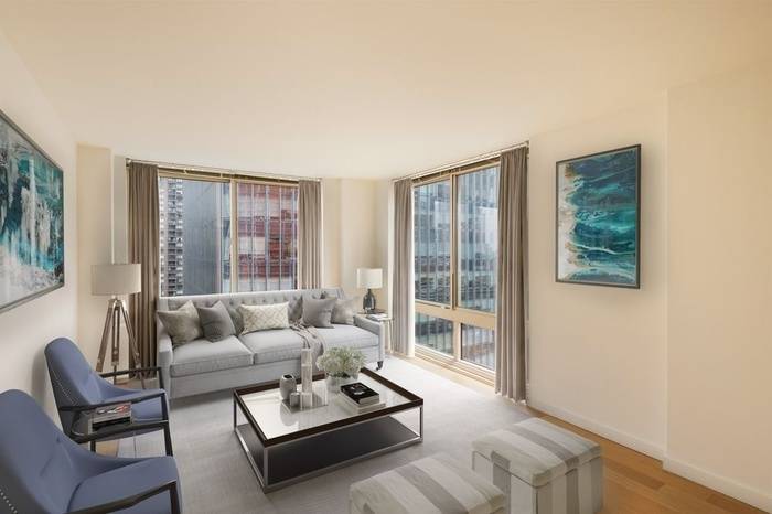 No Fee! Amazing 1 Bedroom with North West city view. Located in Midtown!
