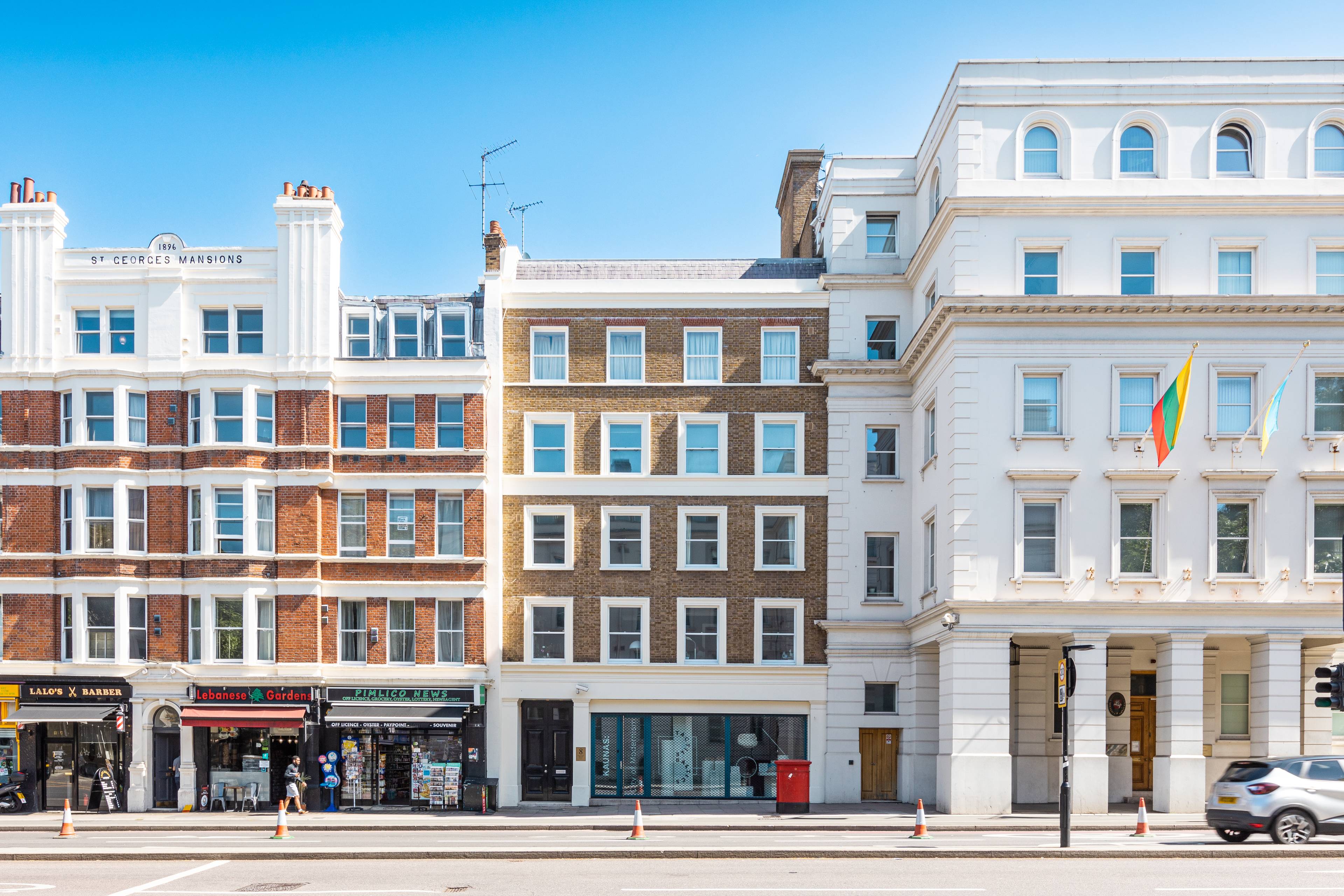 Exceptional 2bedroom apartment by Pimlico Tube (SW1) overlooking Houses of Parliament