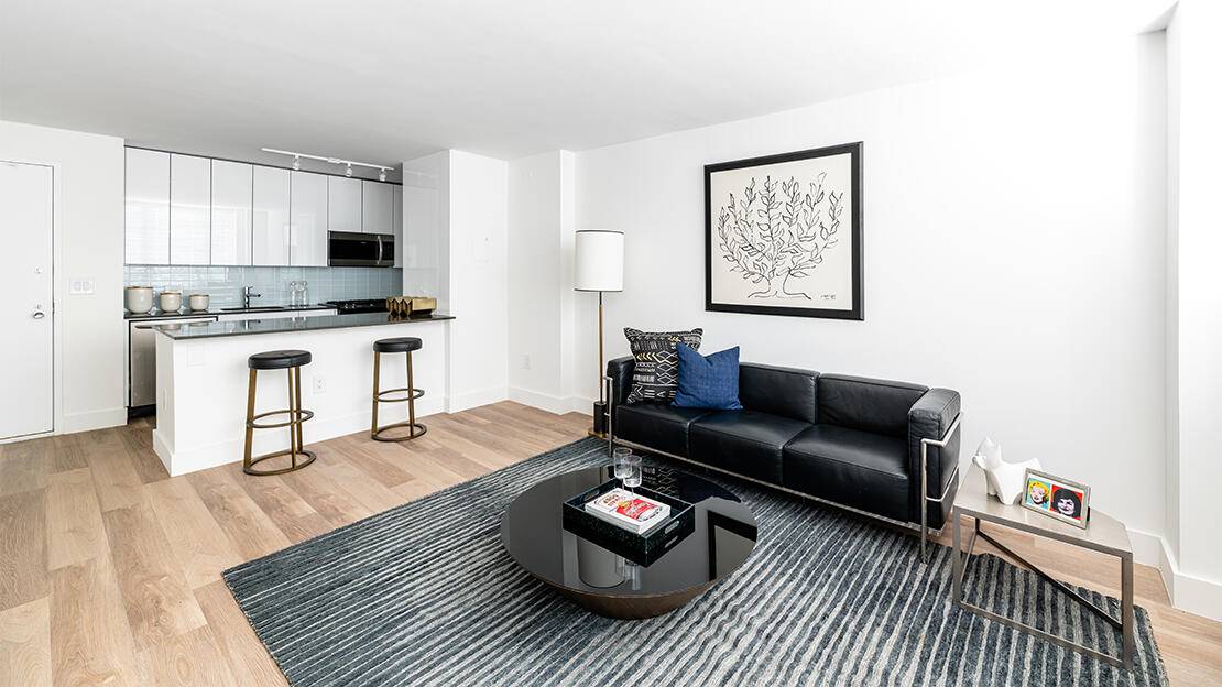 Ground Floor Duplex 1Bed/1.5Bath: Offering 2.5 Months Free, $500 Security Deposit & NO FEE!