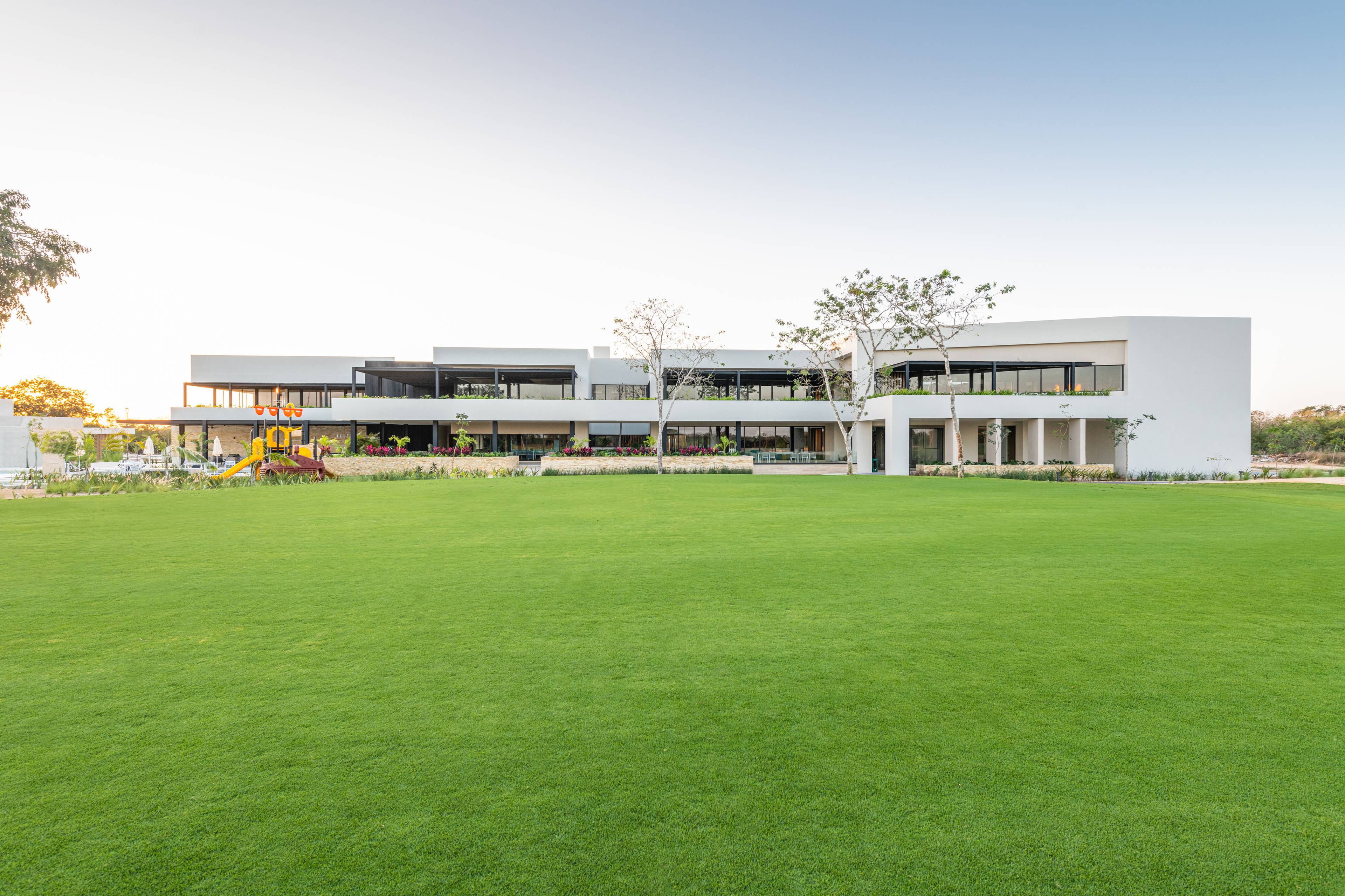 Provincia: An Exclusive Family Haven in Mérida L6604