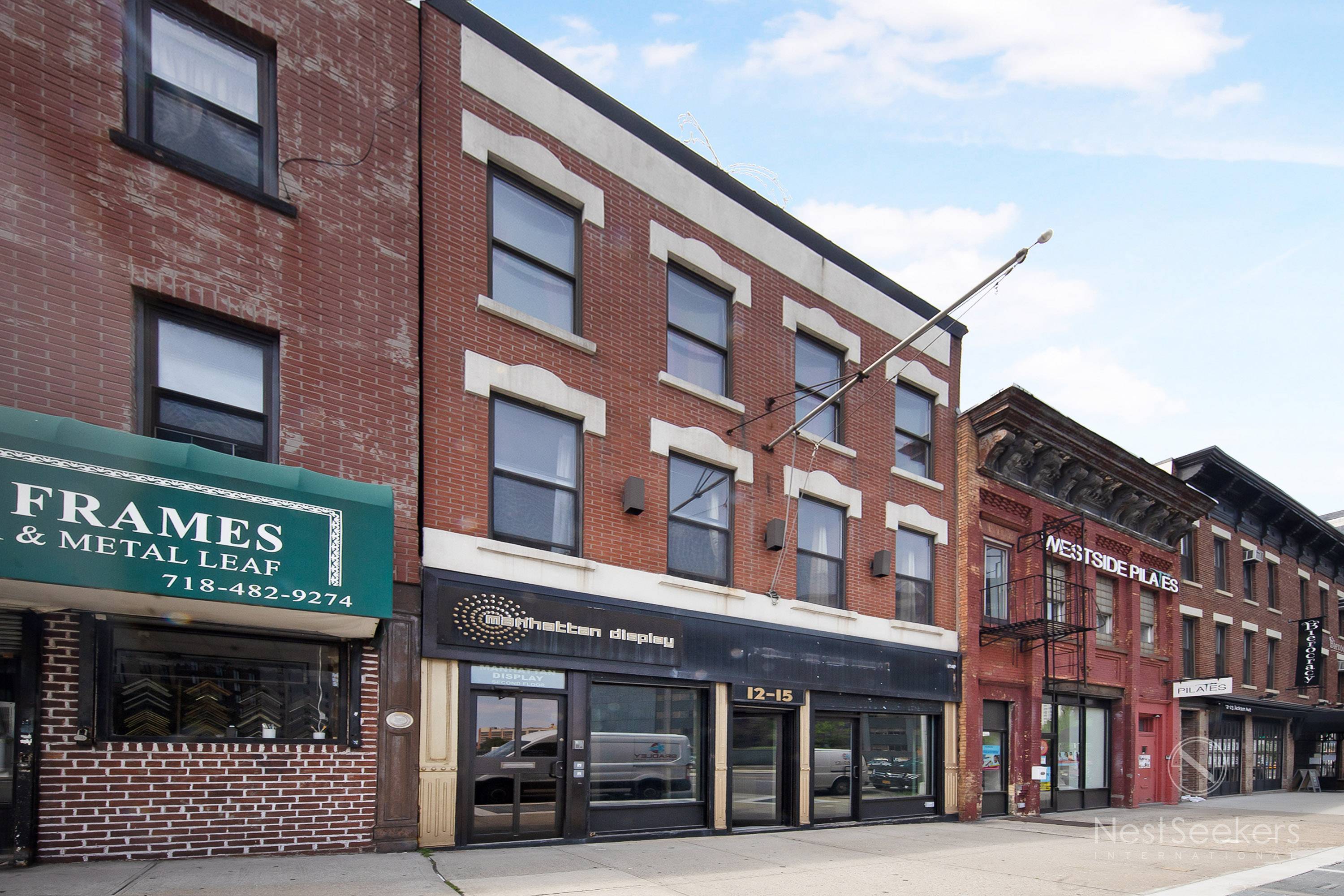 2nd Floor Office Space in Prime LIC Location