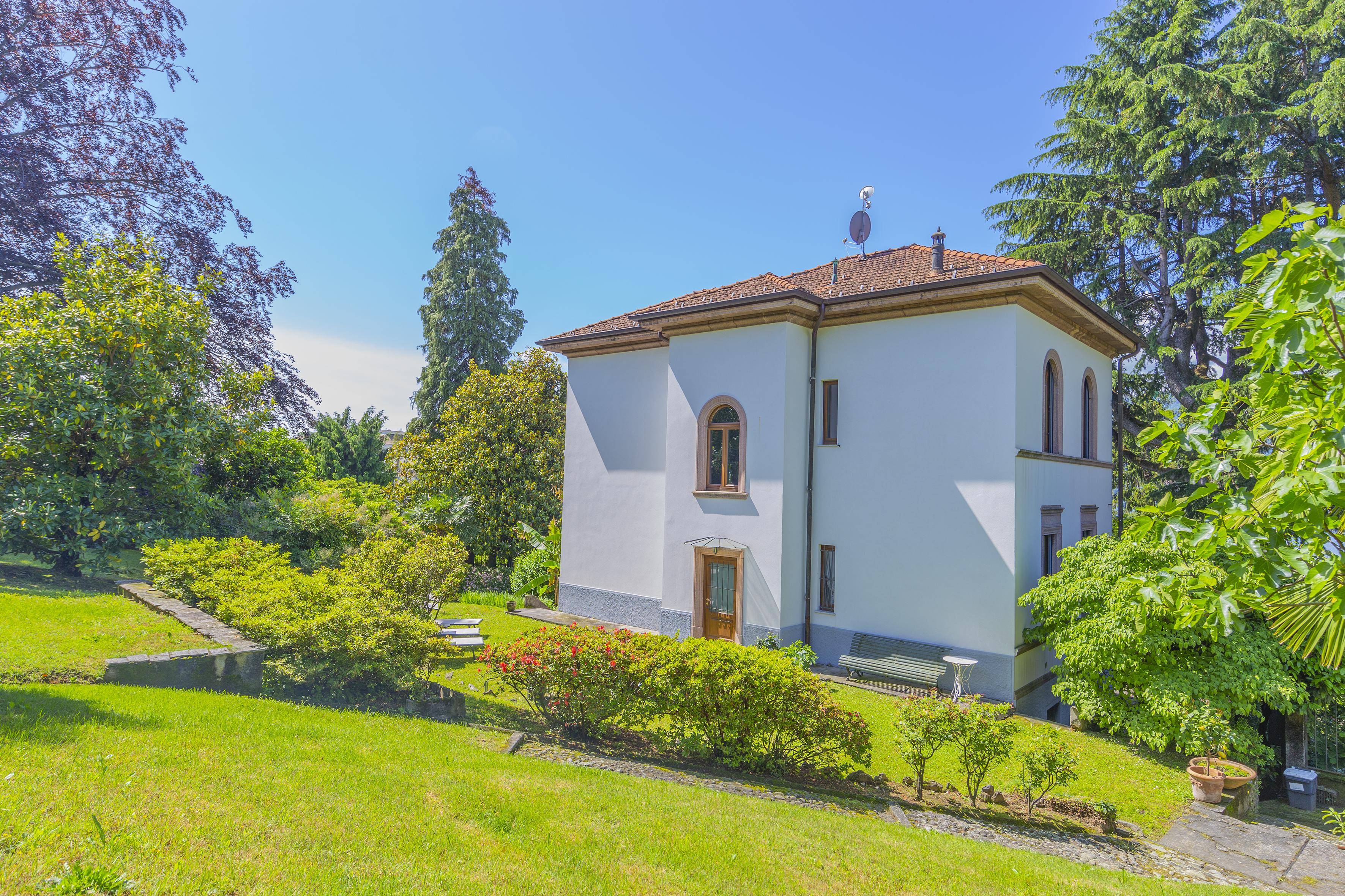 VERBANIA | LAKE VIEW VILLA